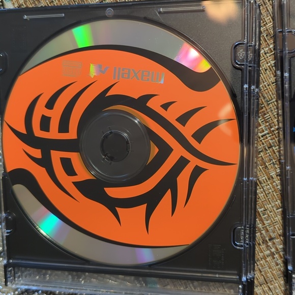 Maxell CD-R Design Series 14 Pack - Picture 7 of 11